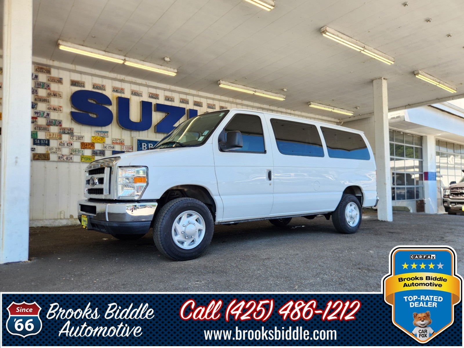 2011 Ford Econoline E-350 XLT in Oxford White — front three-quarter view