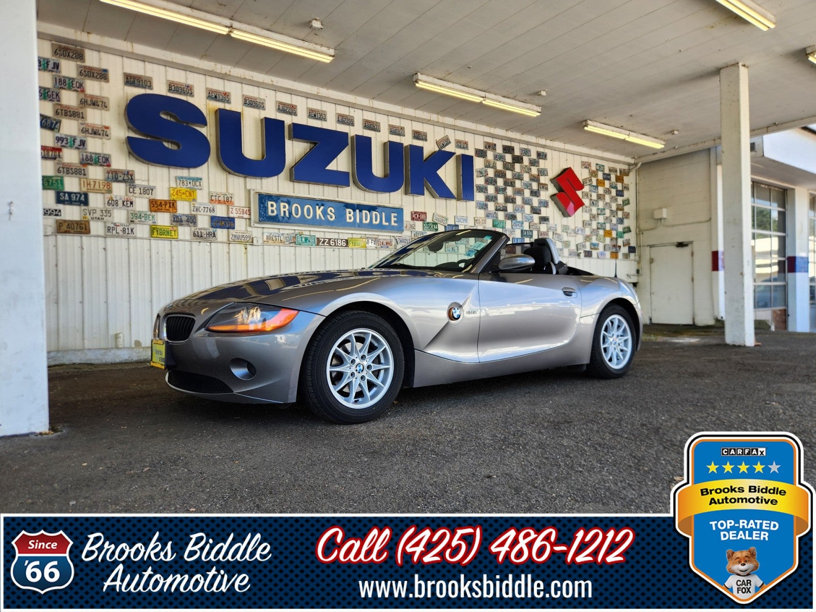 2004 BMW Z4 2.5i in Sterling Grey Metallic — front three-quarter view